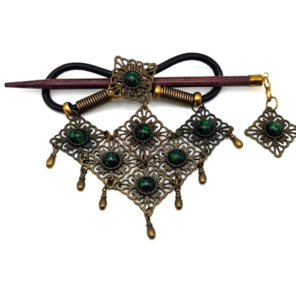 VINTAGE Brass Tone Beaded Dangle Green Stones Hair Barrette Clip Slide Boho - Picture 1 of 6